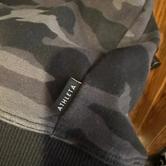ATHLETA Camo Sweatshirt Pullover Crewneck Long‎ Sleeve Activewear Women - Picture 4 of 7
